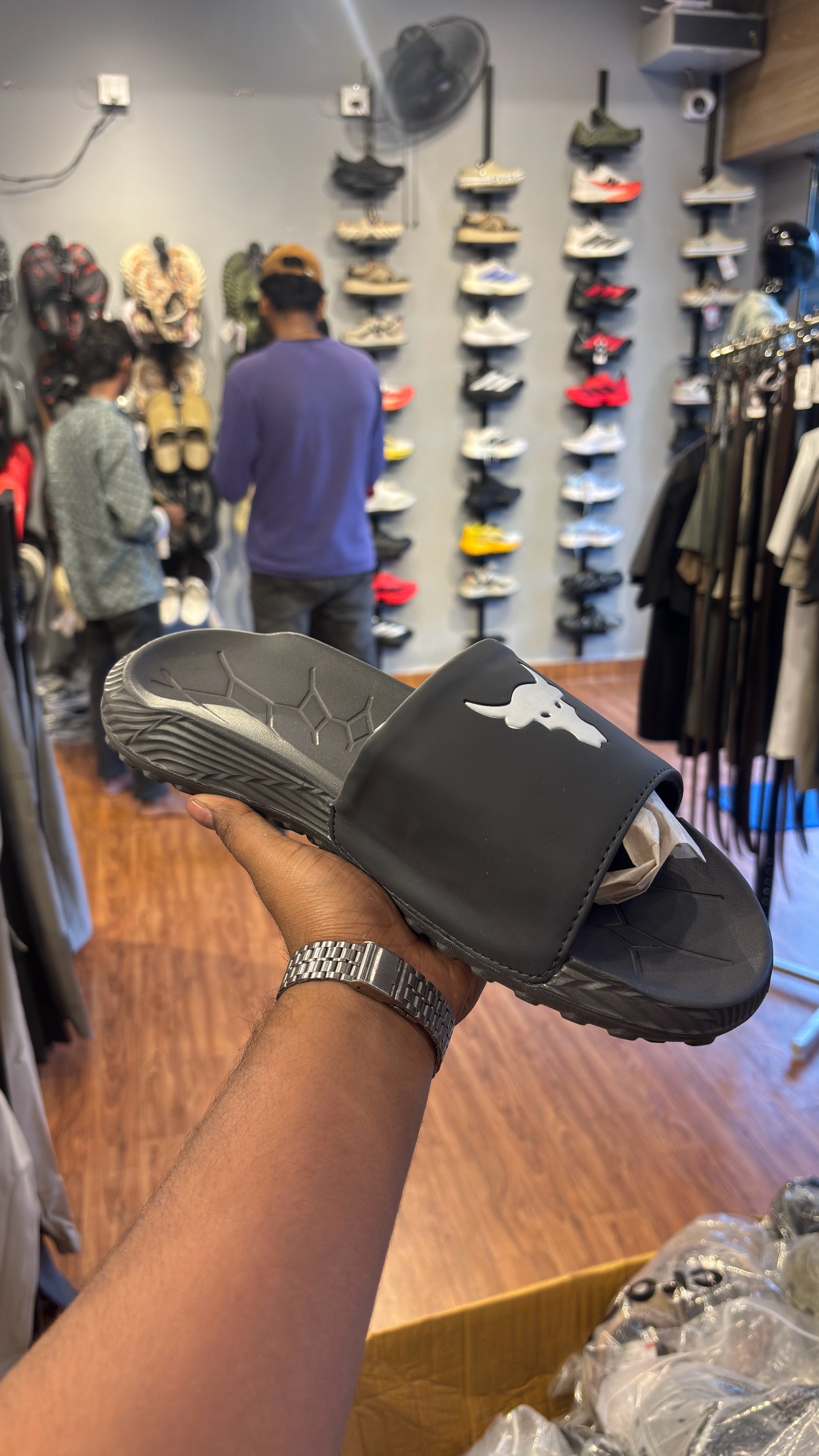 UNDER AURMOR Black Bull Skull Men's Slide Sandals
